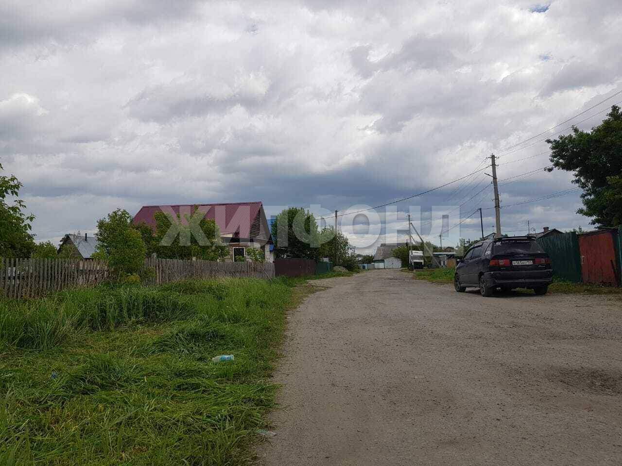 Продам земельный участок 2500 м.кв.