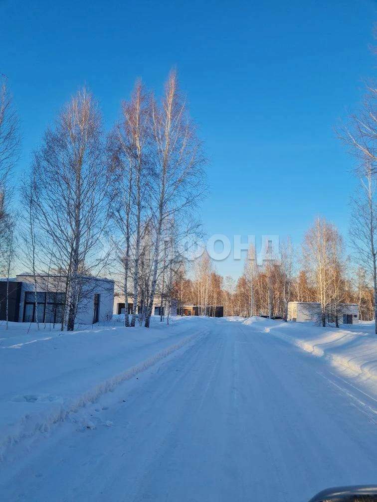 Продам земельный участок 1770 м.кв.