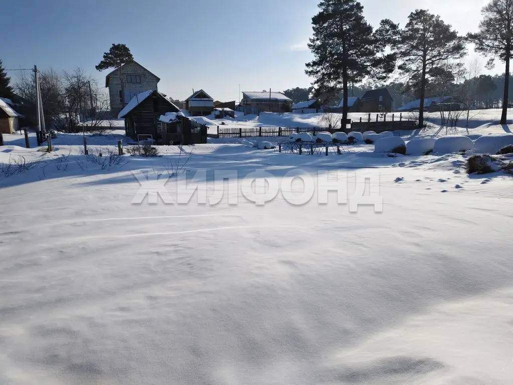 Продам земельный участок 1000 м.кв.