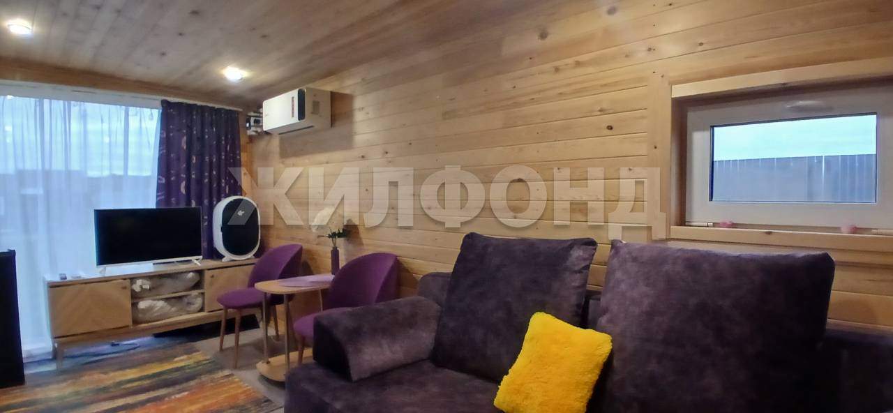 Продам земельный участок 700 м.кв.