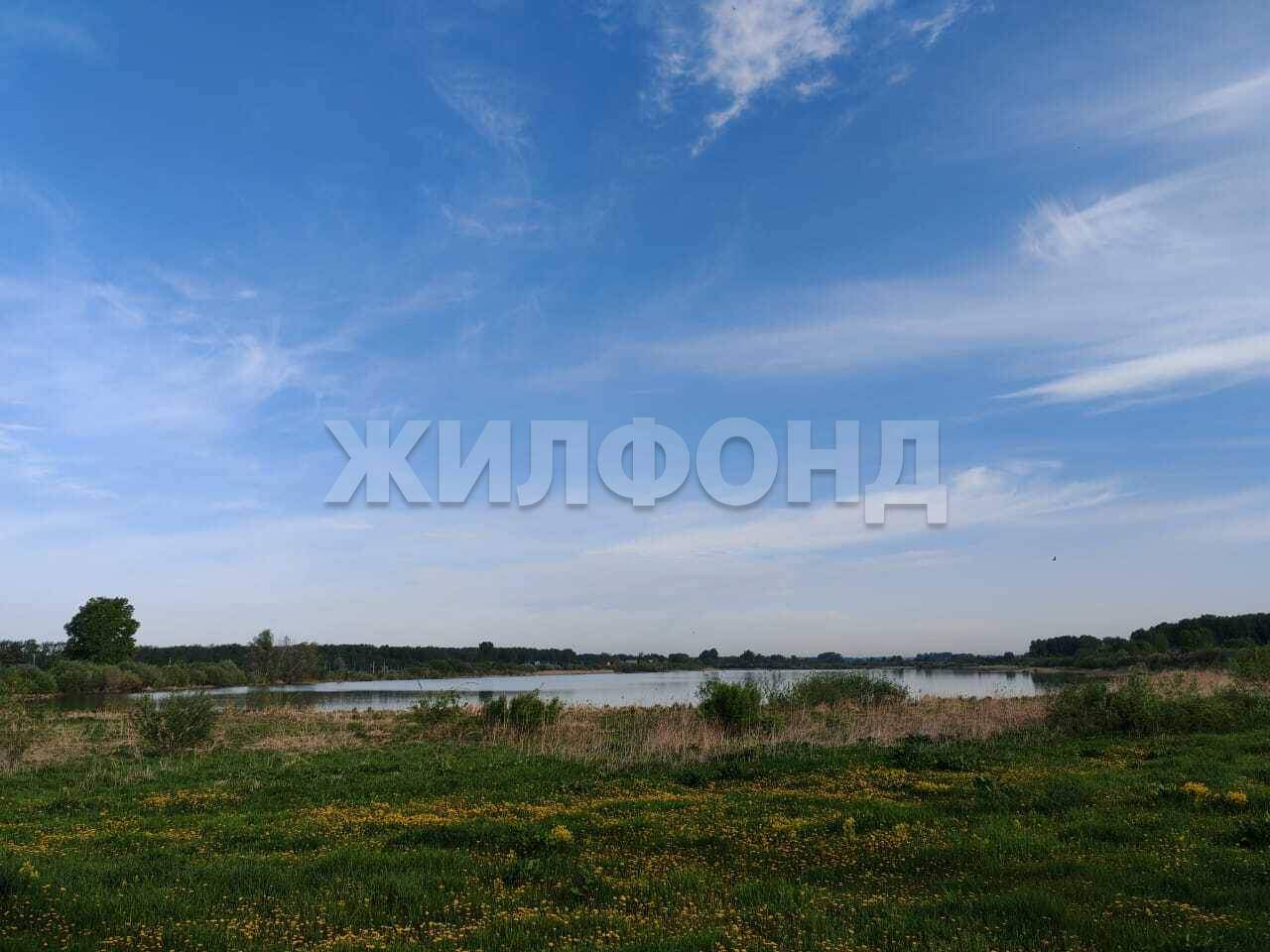 Продам земельный участок 900 м.кв.