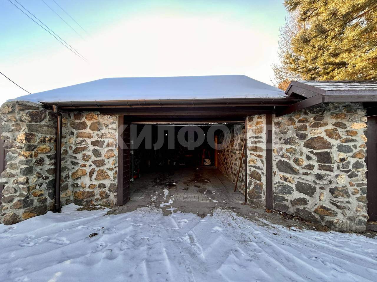 Продам земельный участок 569 м.кв.