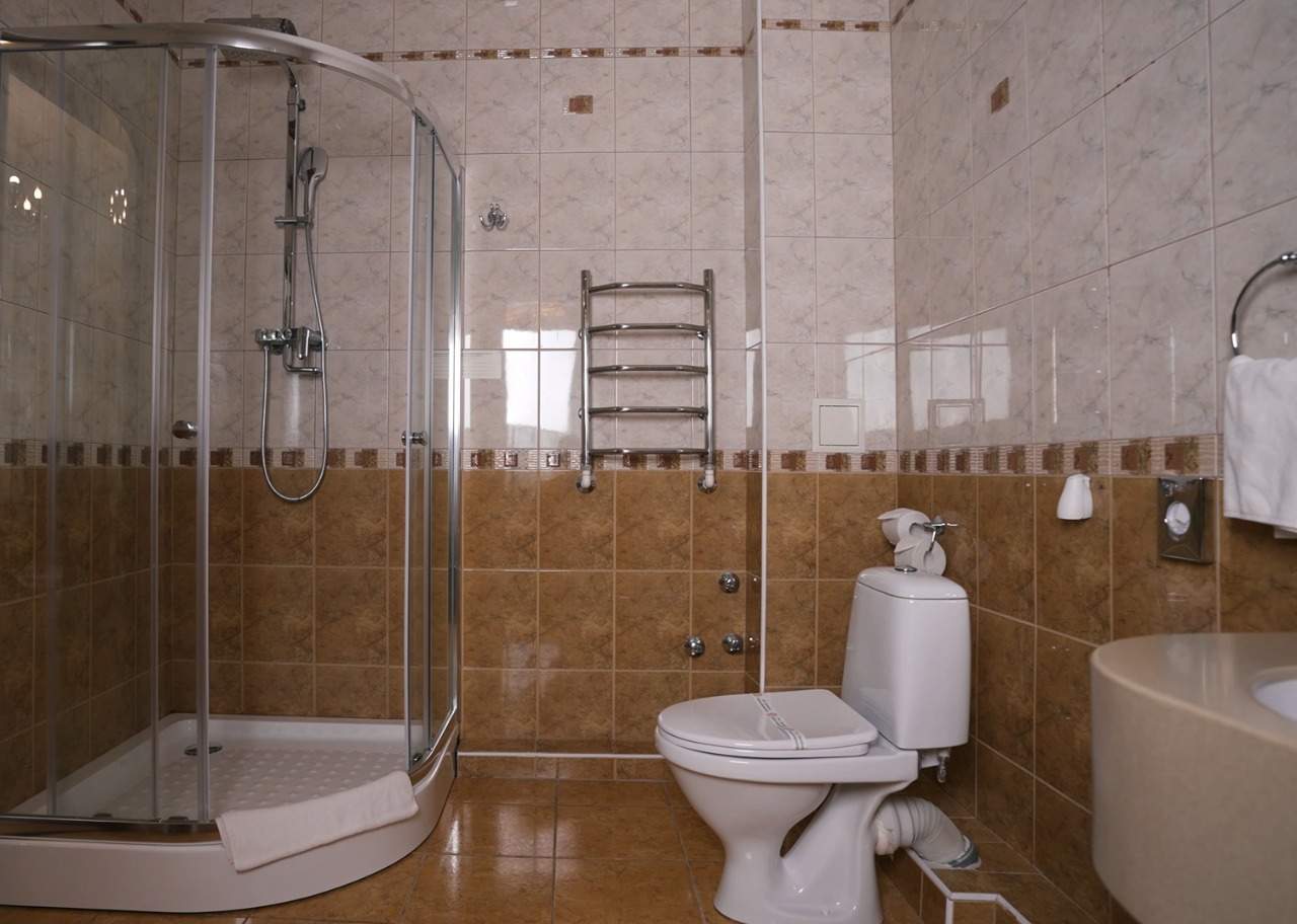 Продам торговое помещение 1346.4 м.кв.