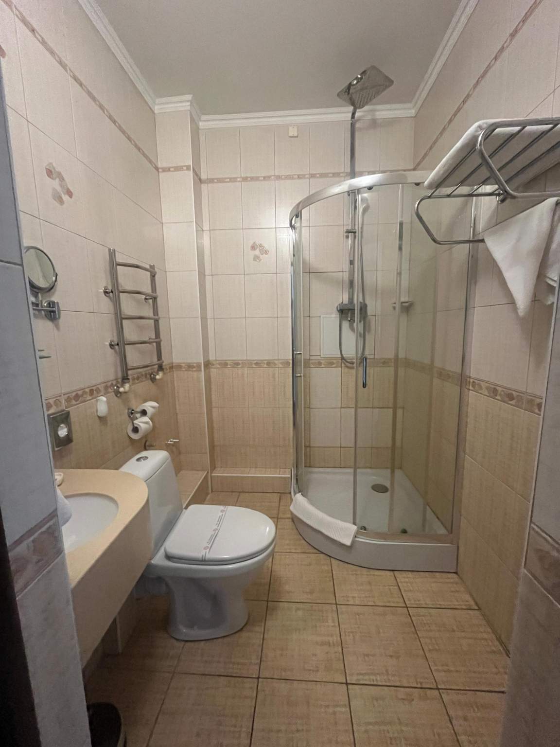 Продам торговое помещение 1346.4 м.кв.