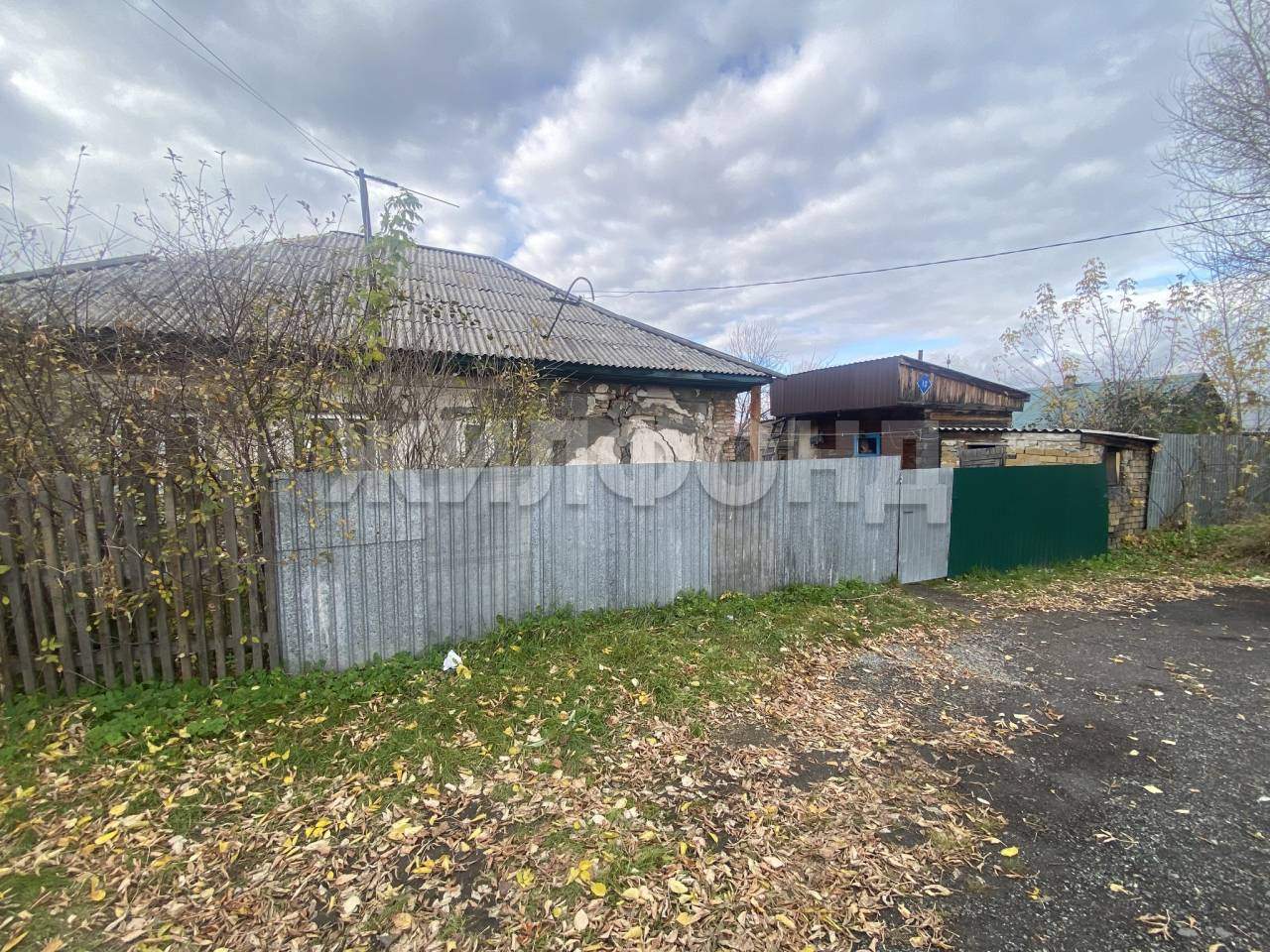 Продам земельный участок 800 м.кв.