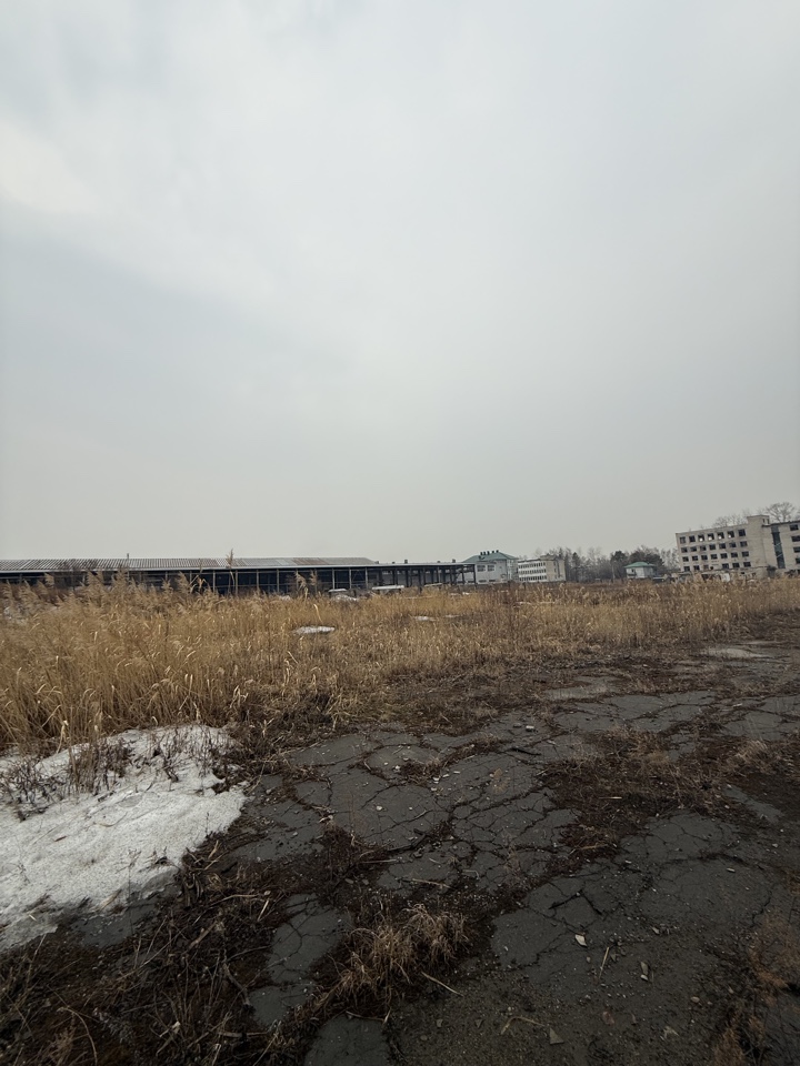 Продам земельный участок 57124 м.кв.