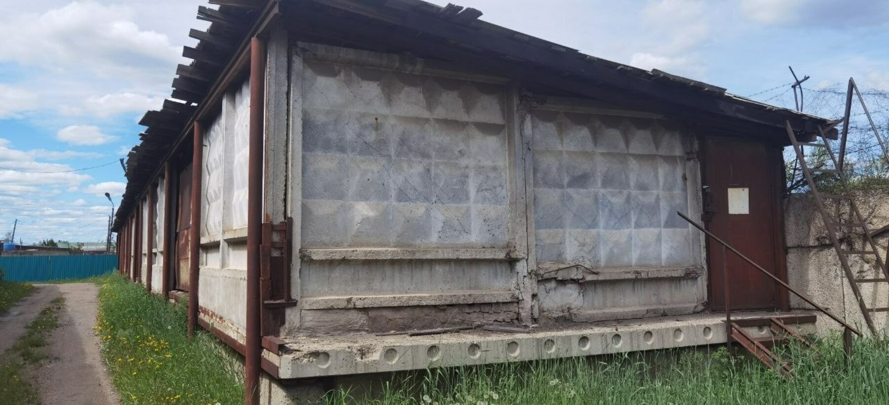 Продам торговое помещение 10846.7 м.кв.