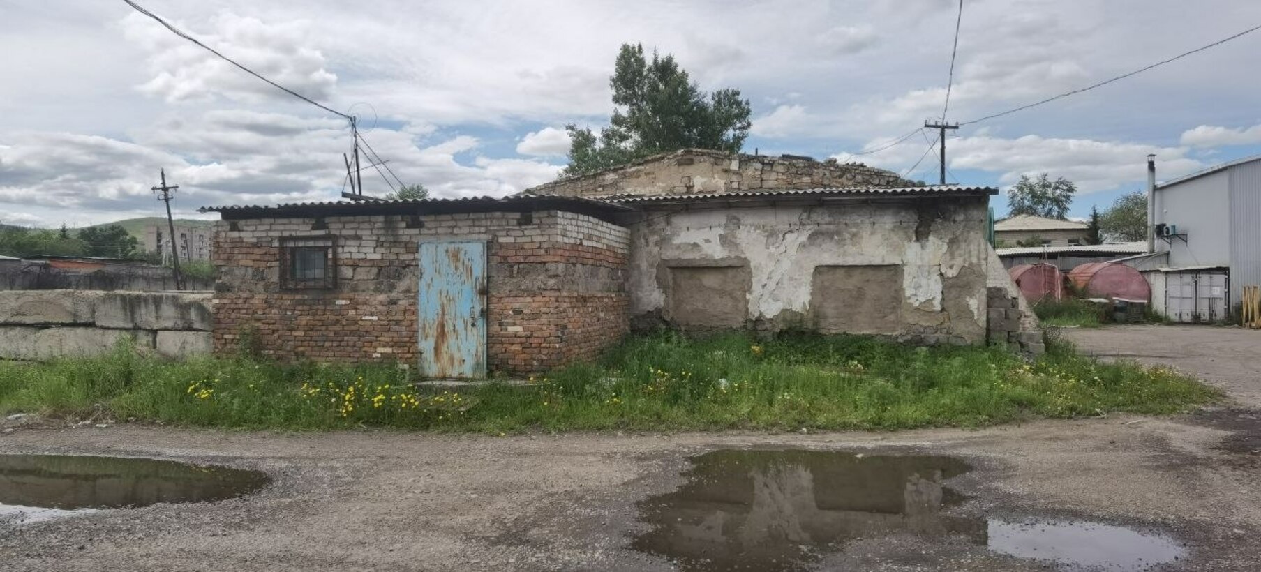 Продам торговое помещение 10846.7 м.кв.
