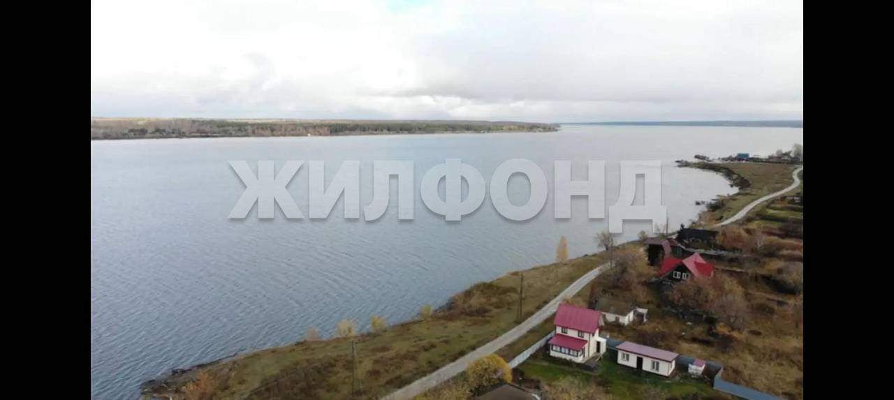Продам земельный участок 4000 м.кв.