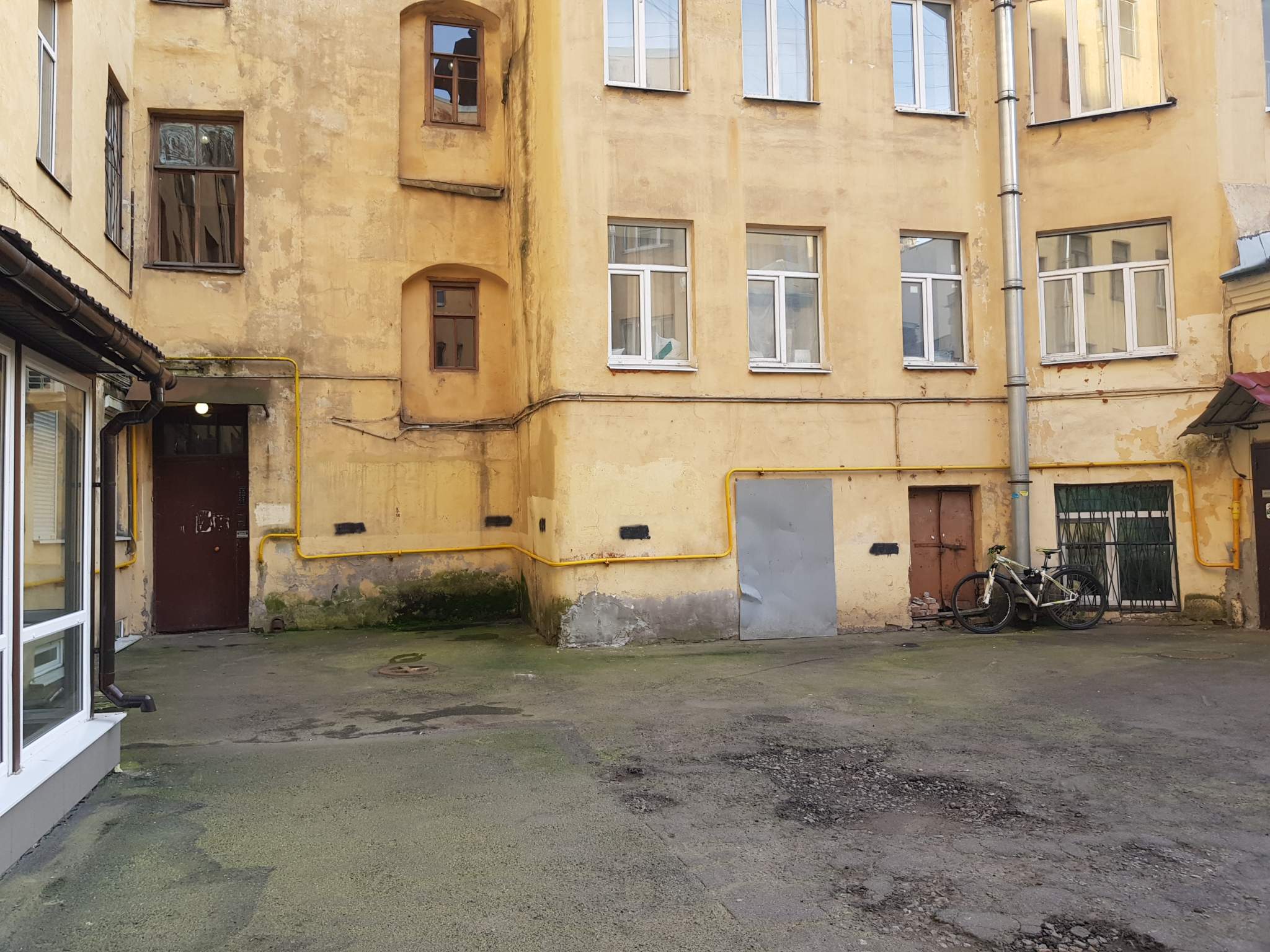 Продам офис 27.3 м.кв.