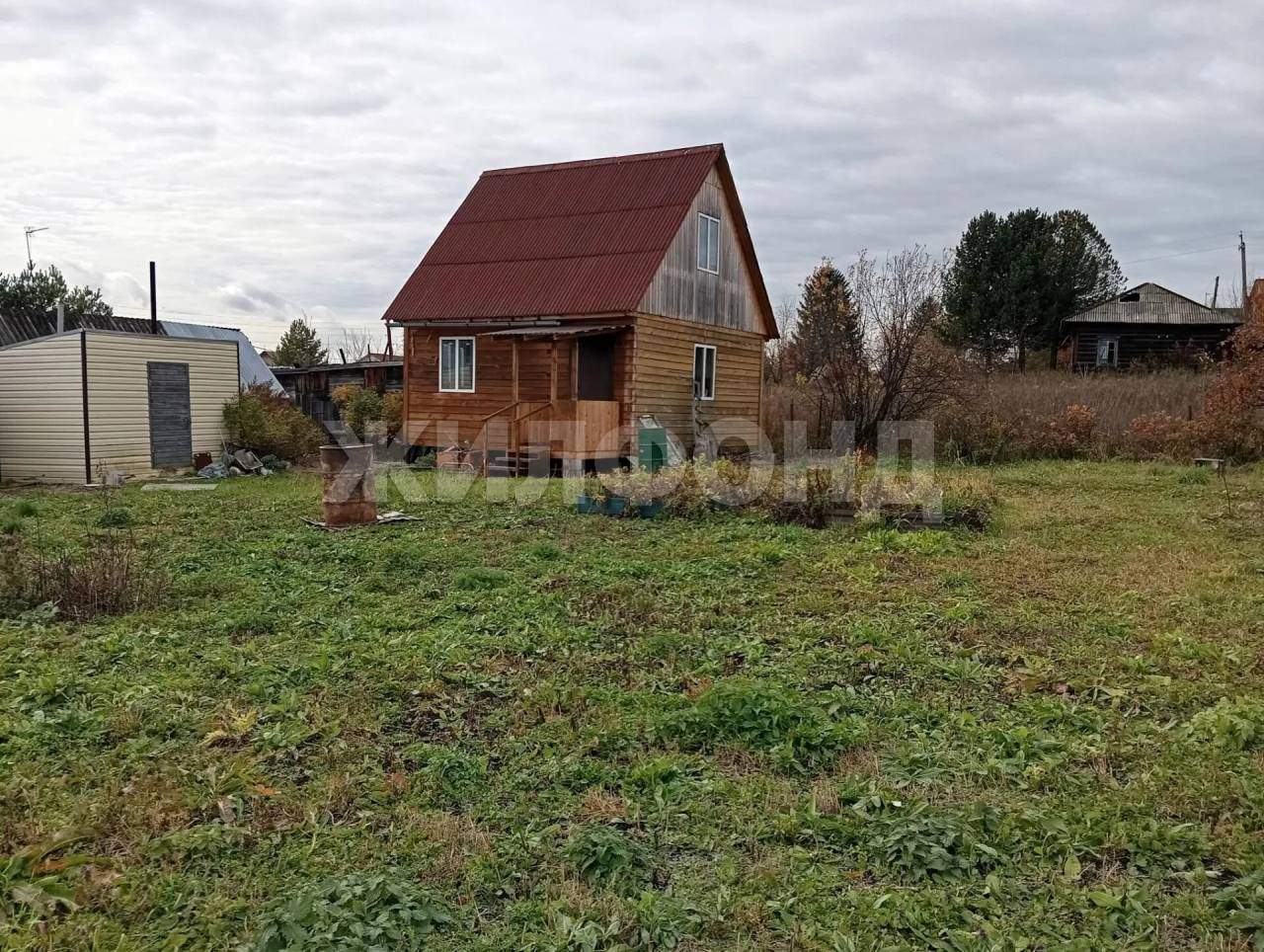 Продам земельный участок 1650 м.кв.