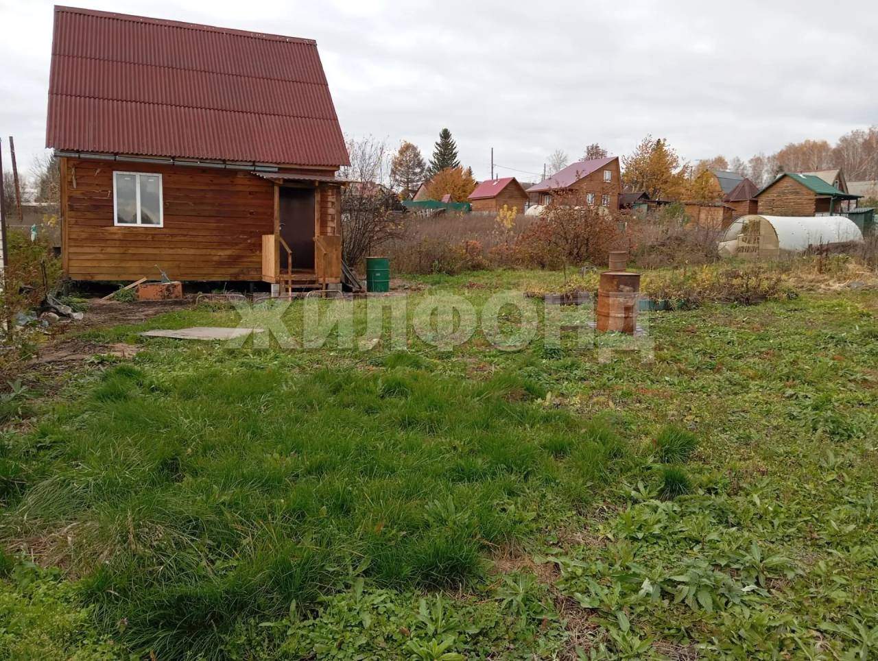 Продам земельный участок 1650 м.кв.