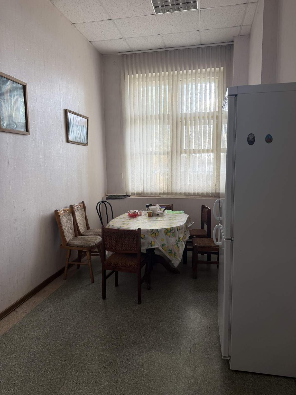 Продам торговое помещение 1915 м.кв.