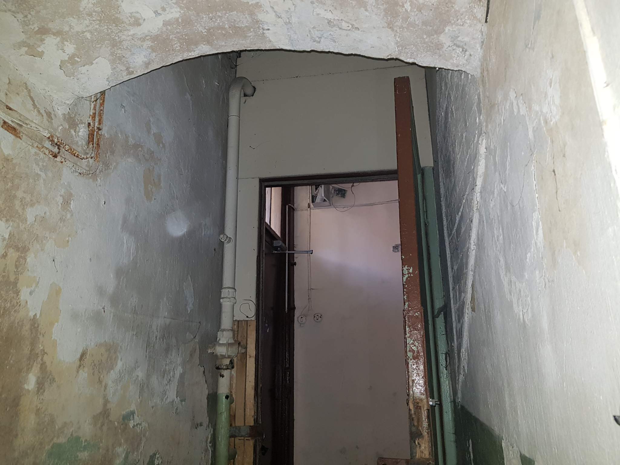 Продам офис 27.3 м.кв.