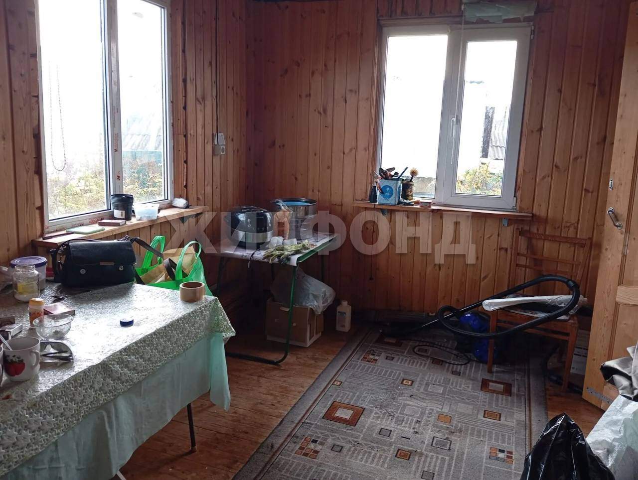 Продам земельный участок 1650 м.кв.