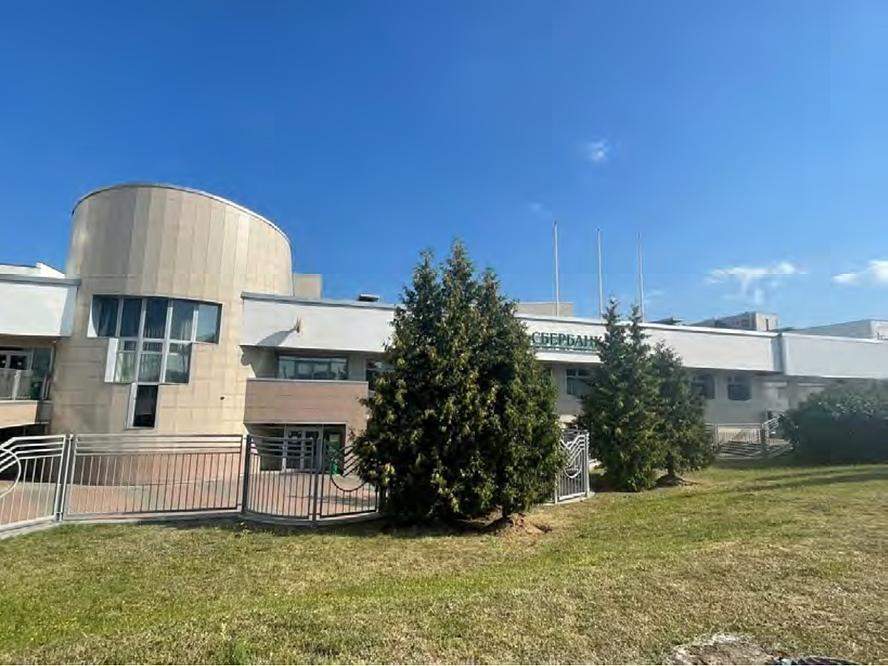 Сдам в аренду магазин 1760.2 м.кв.