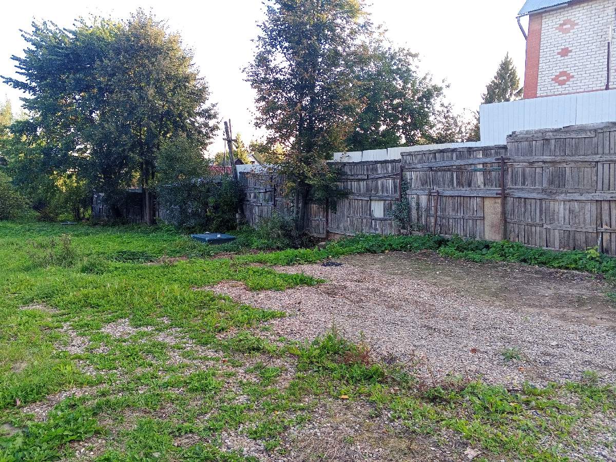 Продам земельный участок 880 м.кв.