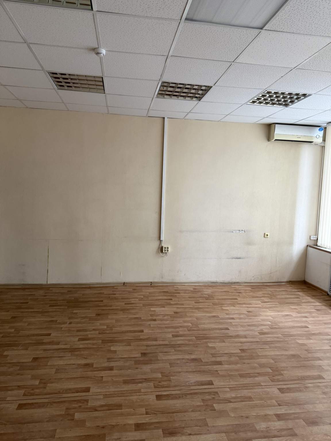 Сдам в аренду офис 15.7 м.кв.