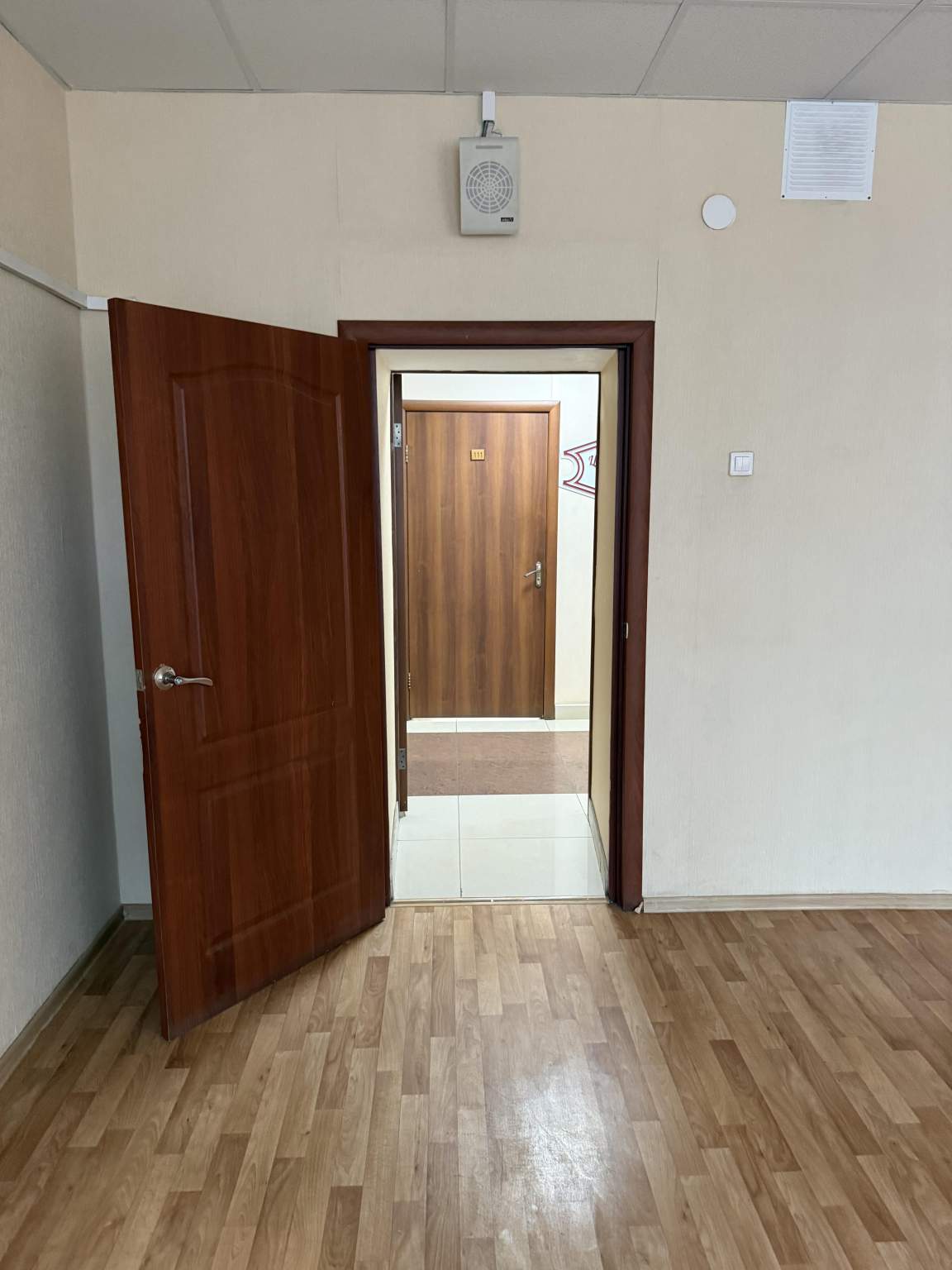 Сдам в аренду офис 15.7 м.кв.