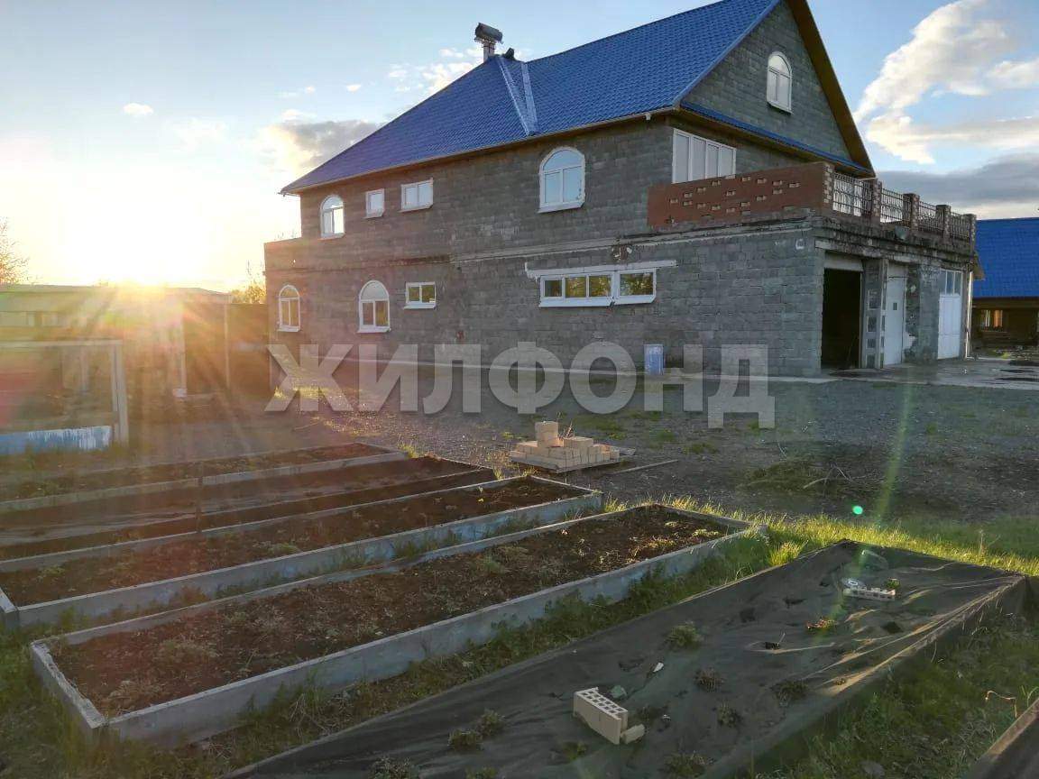 Продам земельный участок 3500 м.кв.