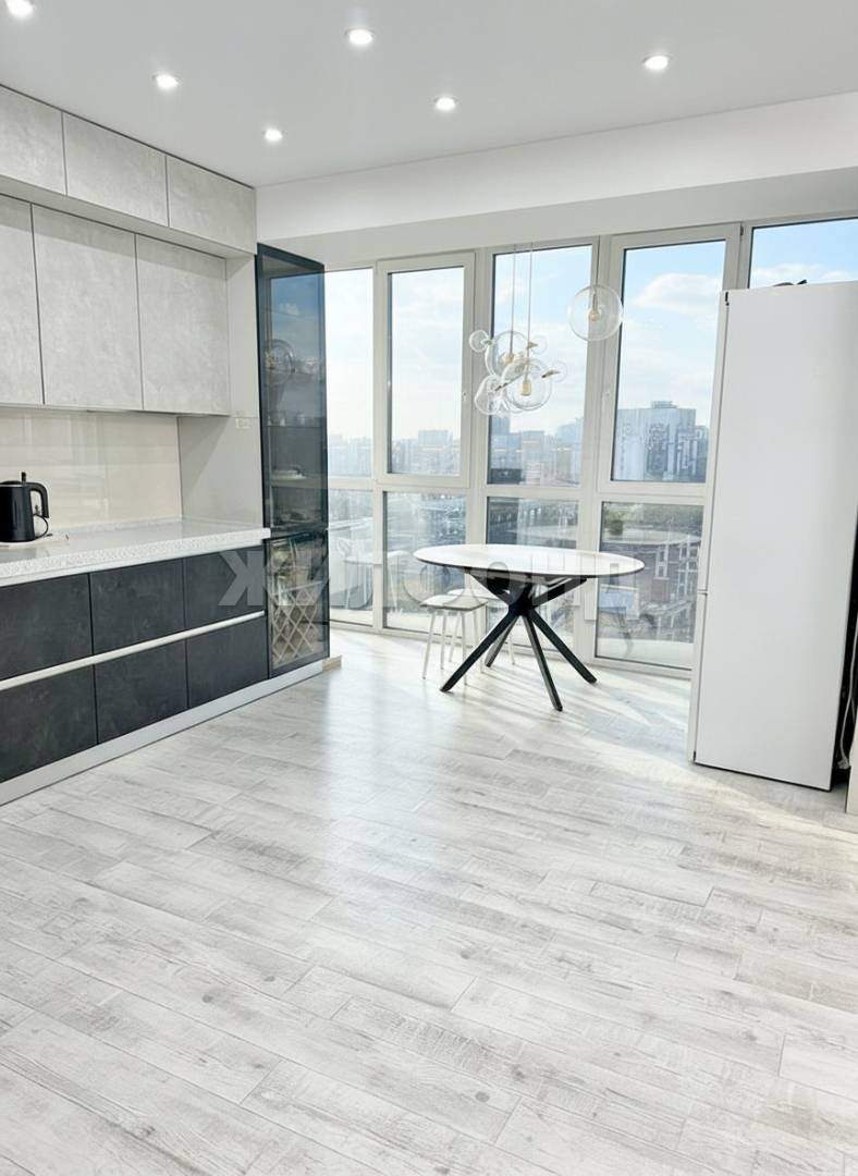 Квартира на продажу в Томске, Яковлева улица, 15 фото №0