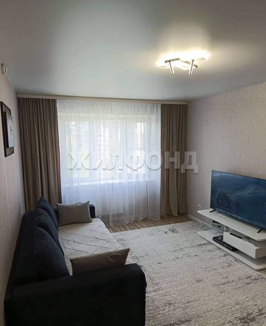 Квартира на продажу в Новосибирске, Спортивная улица, 31/1