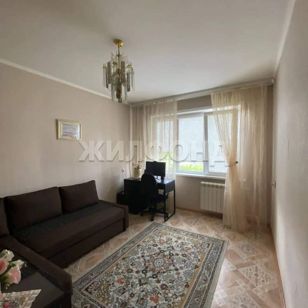 Квартира на продажу в Новосибирске, Селезнева улица, 24