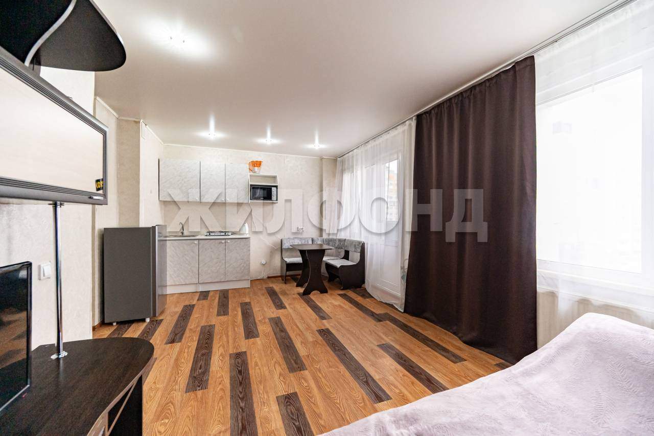 Квартира на продажу в Барнауле, Взлетная улица, 46