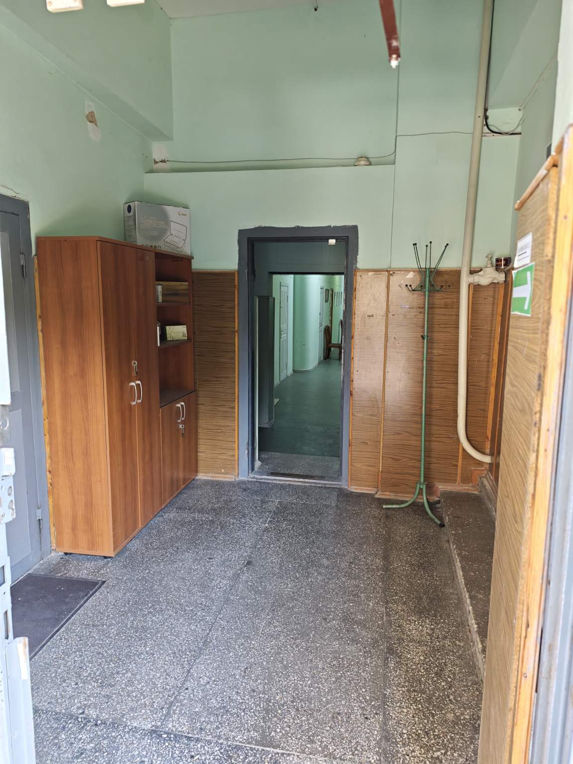 Продам торговое помещение 3930.4 м.кв.
