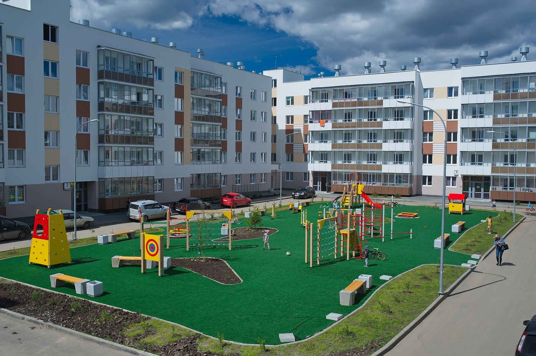 Мичуринский 9