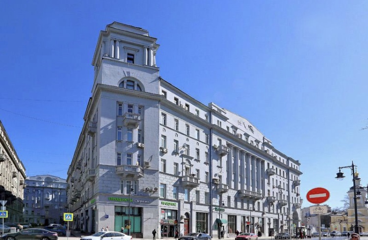 Аренда 4-комнатной квартиры, Москва, Солянка улица, д.1/2к2 Аренда 4-комнатной квартиры, Москва, Солянка улица, д.1/2к2