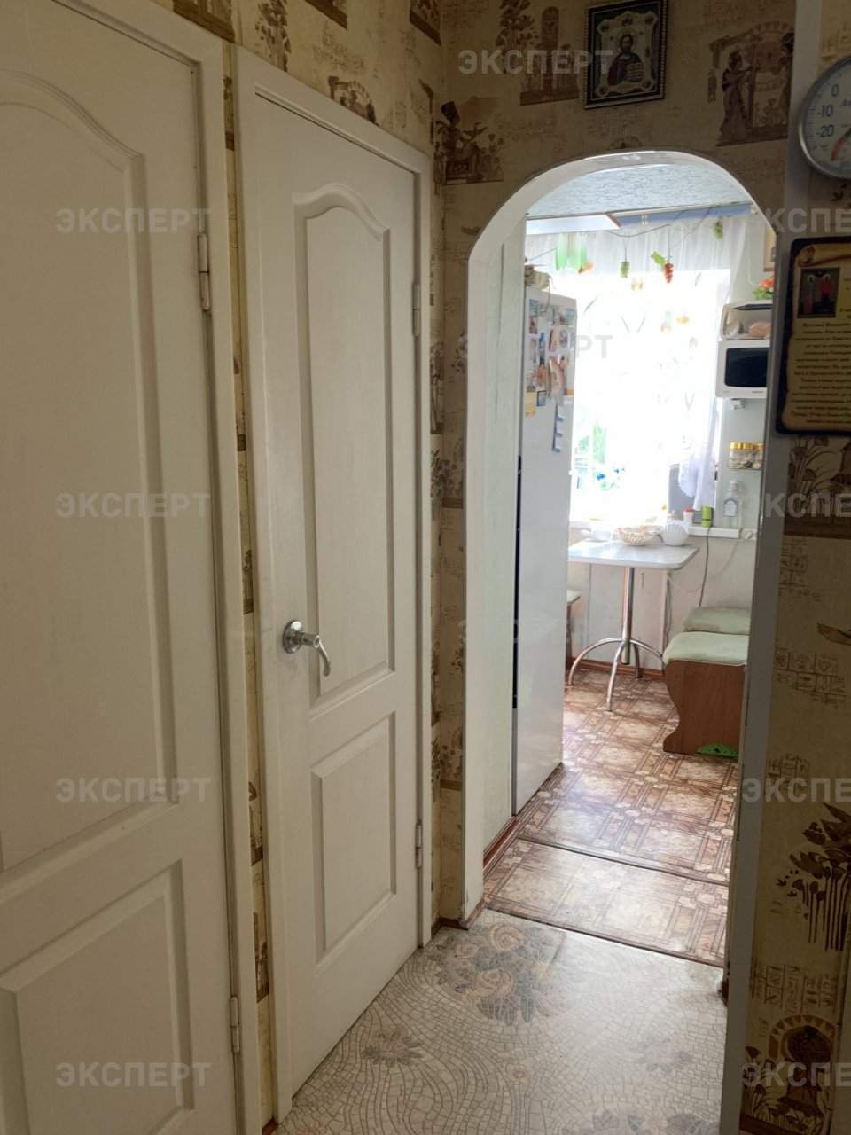 Продажа 2-комнатной квартиры, Великий Новгород, Космонавтов улица, д.16 Продажа 2-комнатной квартиры, Великий Новгород, Космонавтов улица, д.16