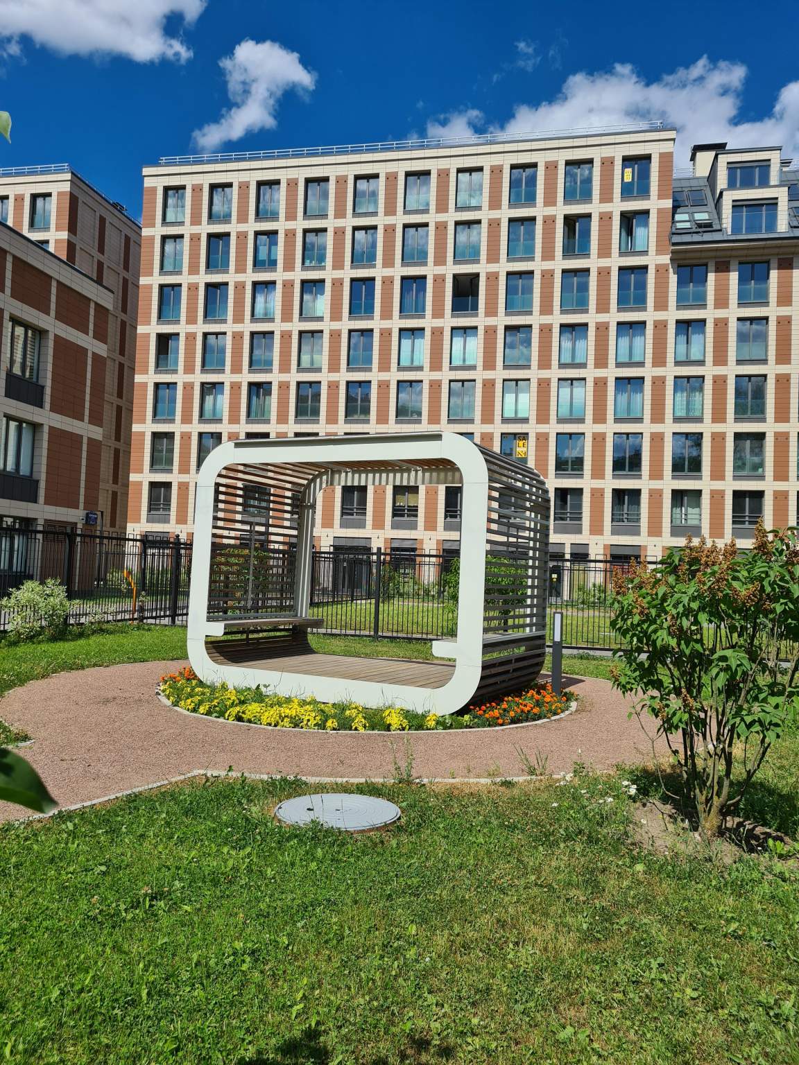 Петровский, д.24к2 Петровский, д.24к2