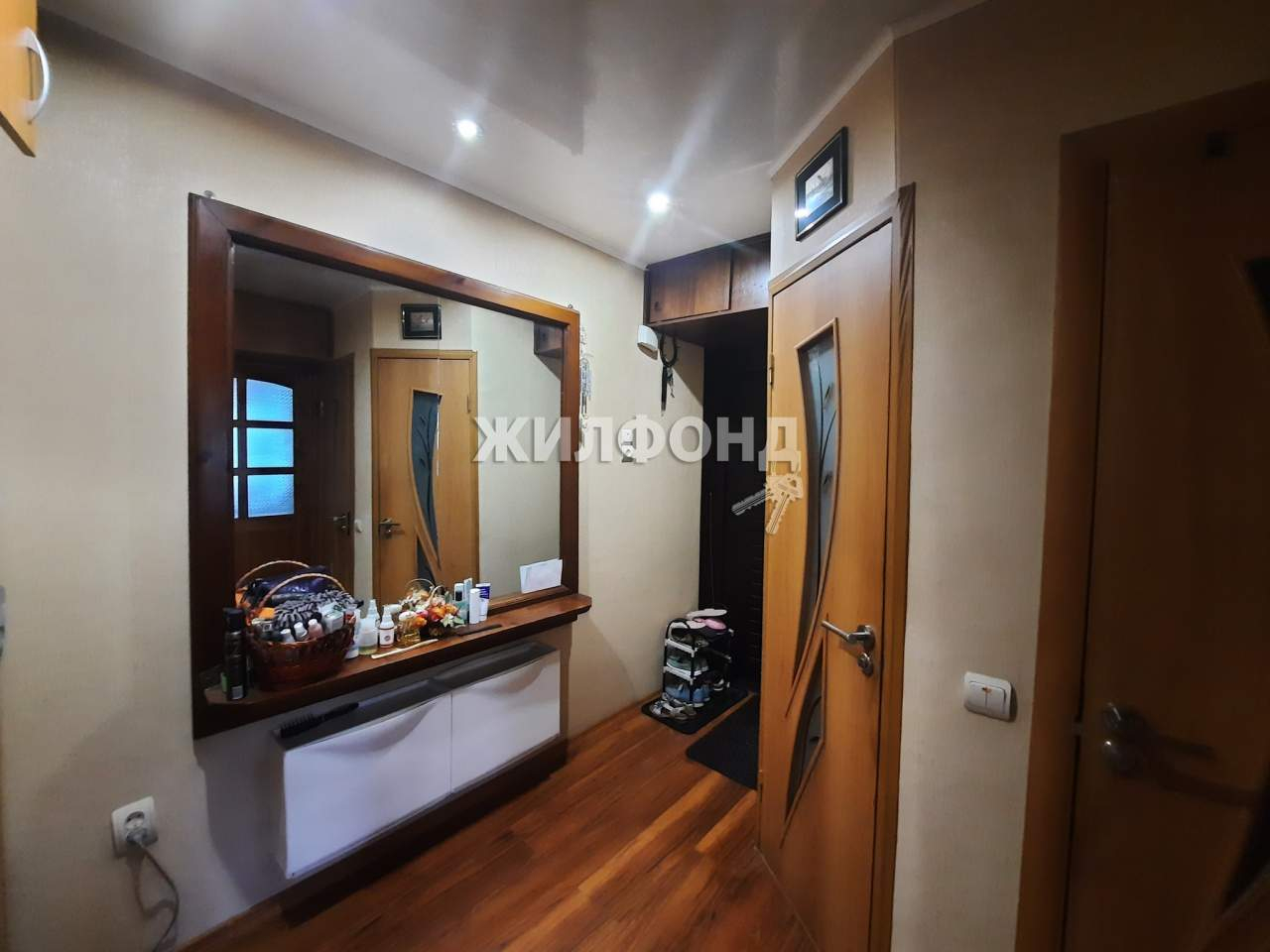 Продажа 3-комнатной квартиры, Астрахань, Красноармейская улица,  д.25