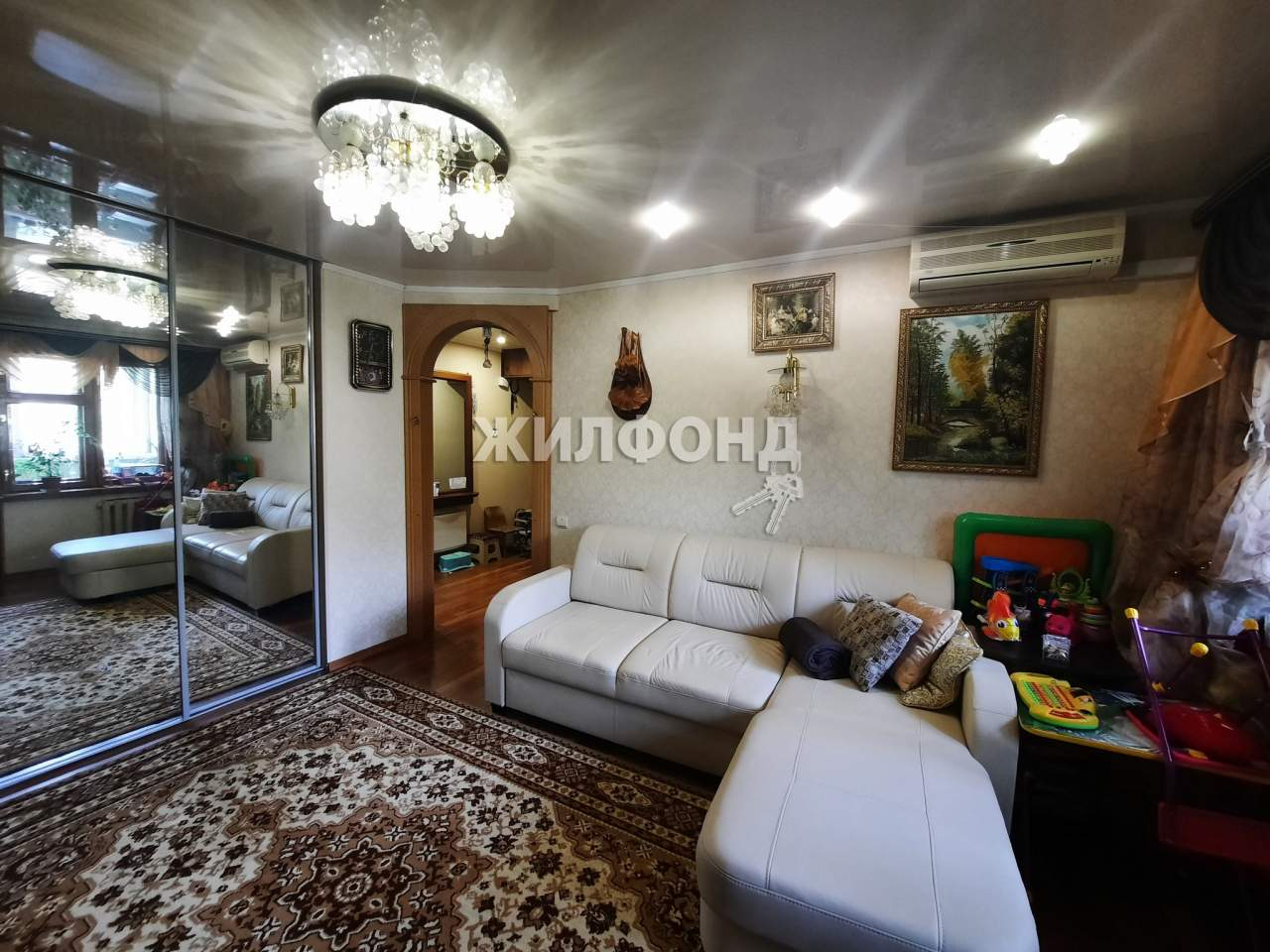 Продажа 3-комнатной квартиры, Астрахань, Красноармейская улица,  д.25