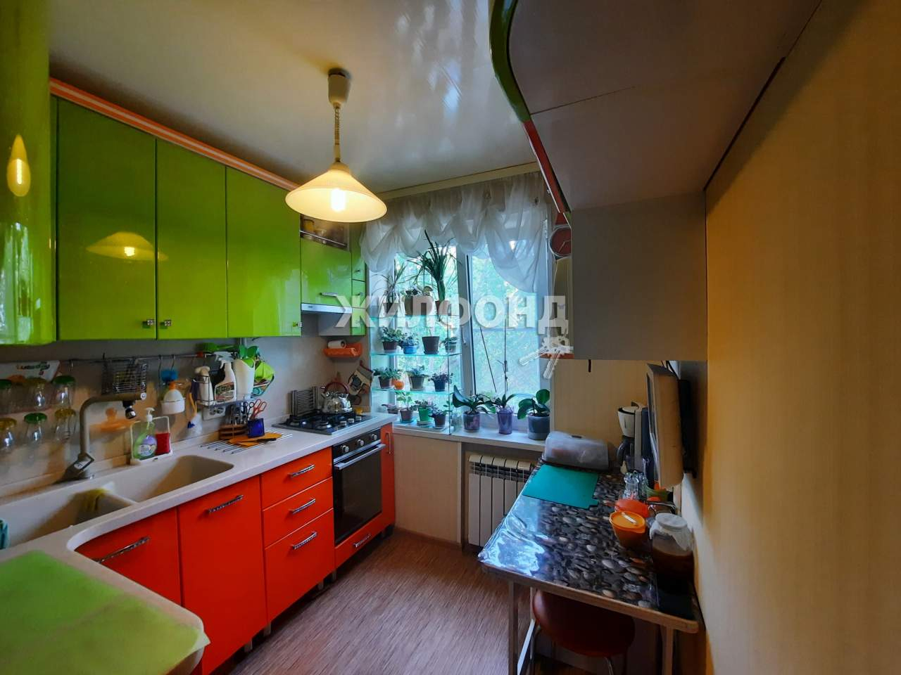 Продажа 3-комнатной квартиры, Астрахань, Красноармейская улица,  д.25