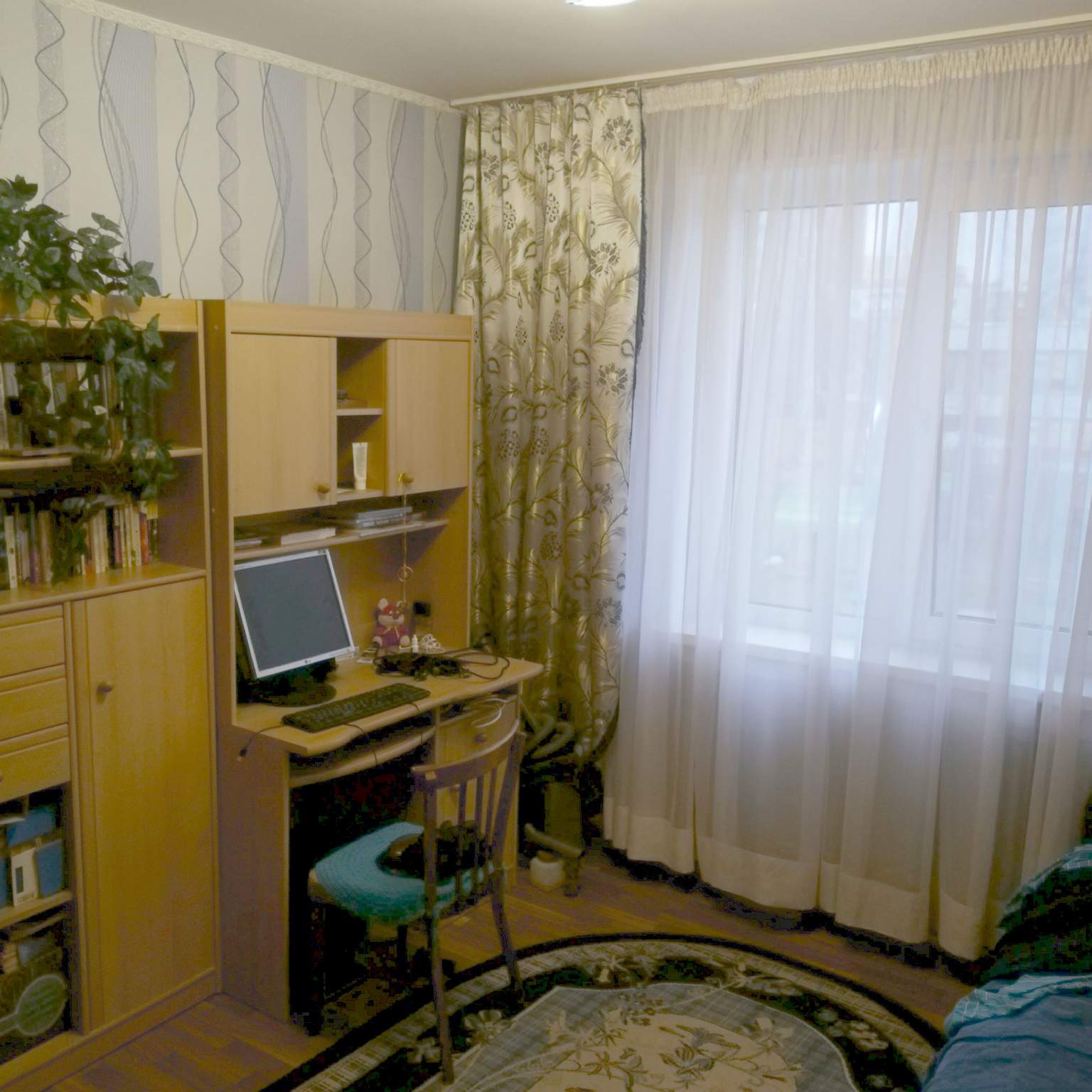 Продажа 3-комнатной квартиры, Псков, Рижский проспект,  д.65