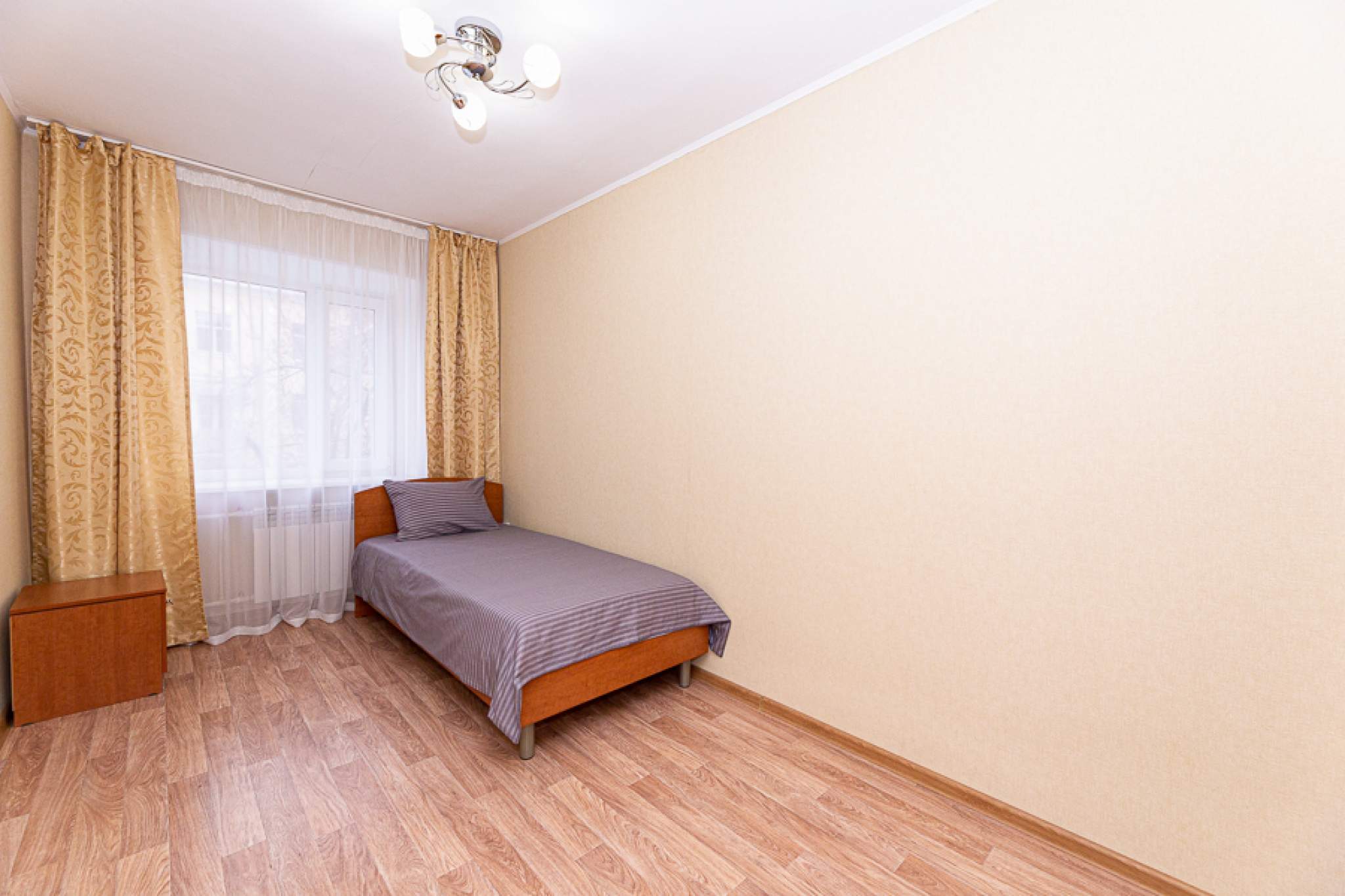 Аренда 3-комнатной квартиры, Екатеринбург, 8 Марта,  д.146