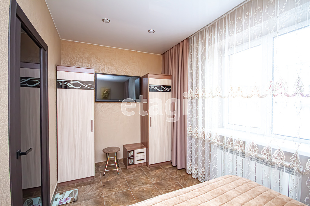 Продажа дома, 240м <sup>2</sup>, 6 сот., Новосибирск, Высокогорная улица,  д.55/1