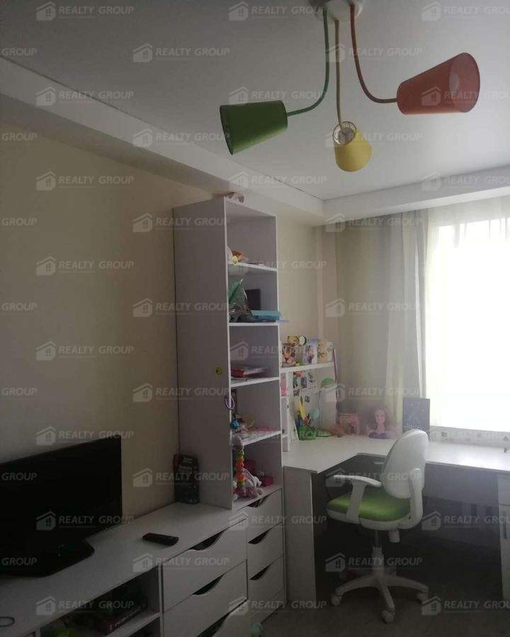 Продажа 3-комнатной квартиры, Белгород, Ватутина проспект,  д.18б