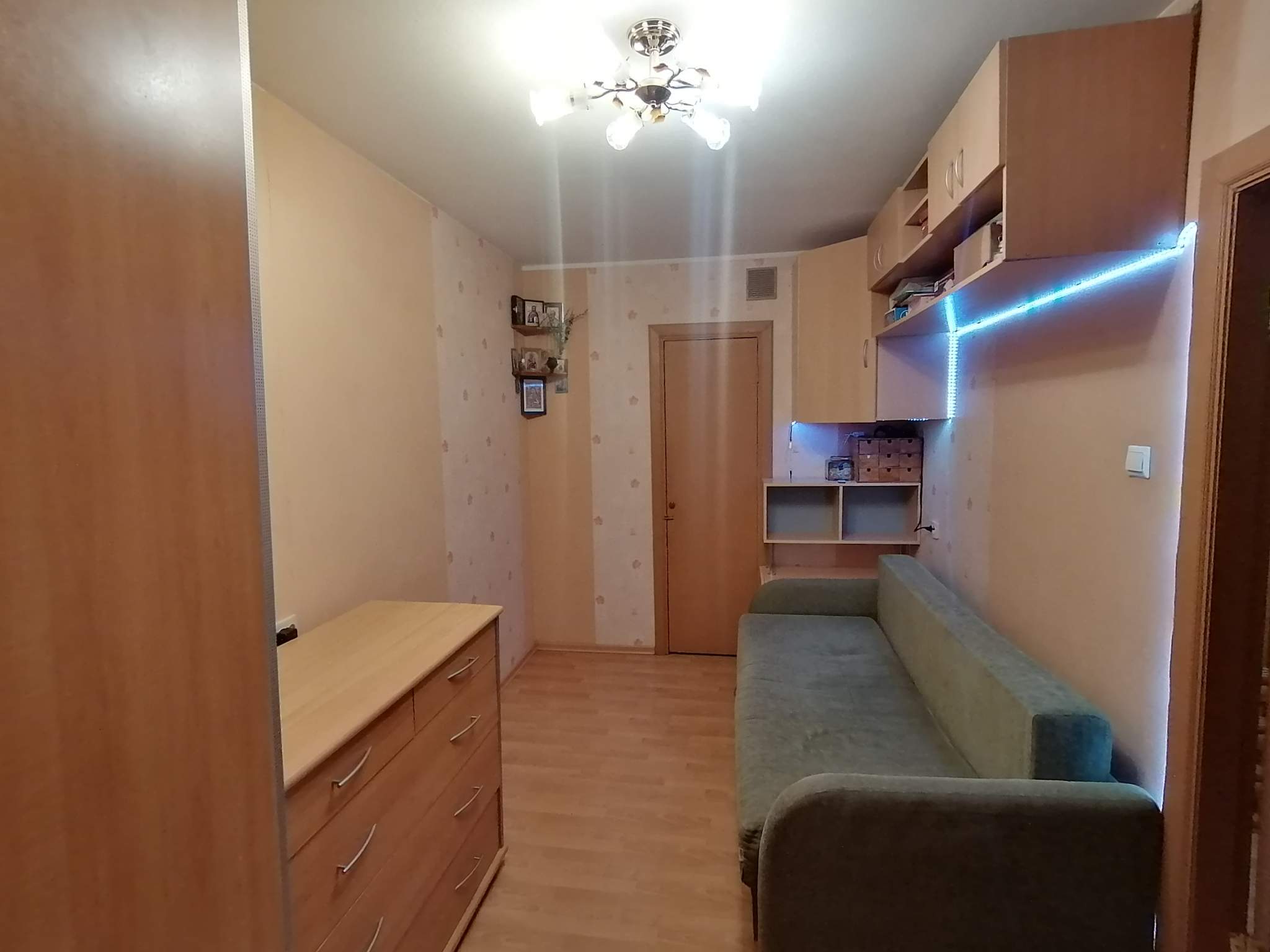Продажа 3-комнатной квартиры, Псков, Рижский проспект,  д.43