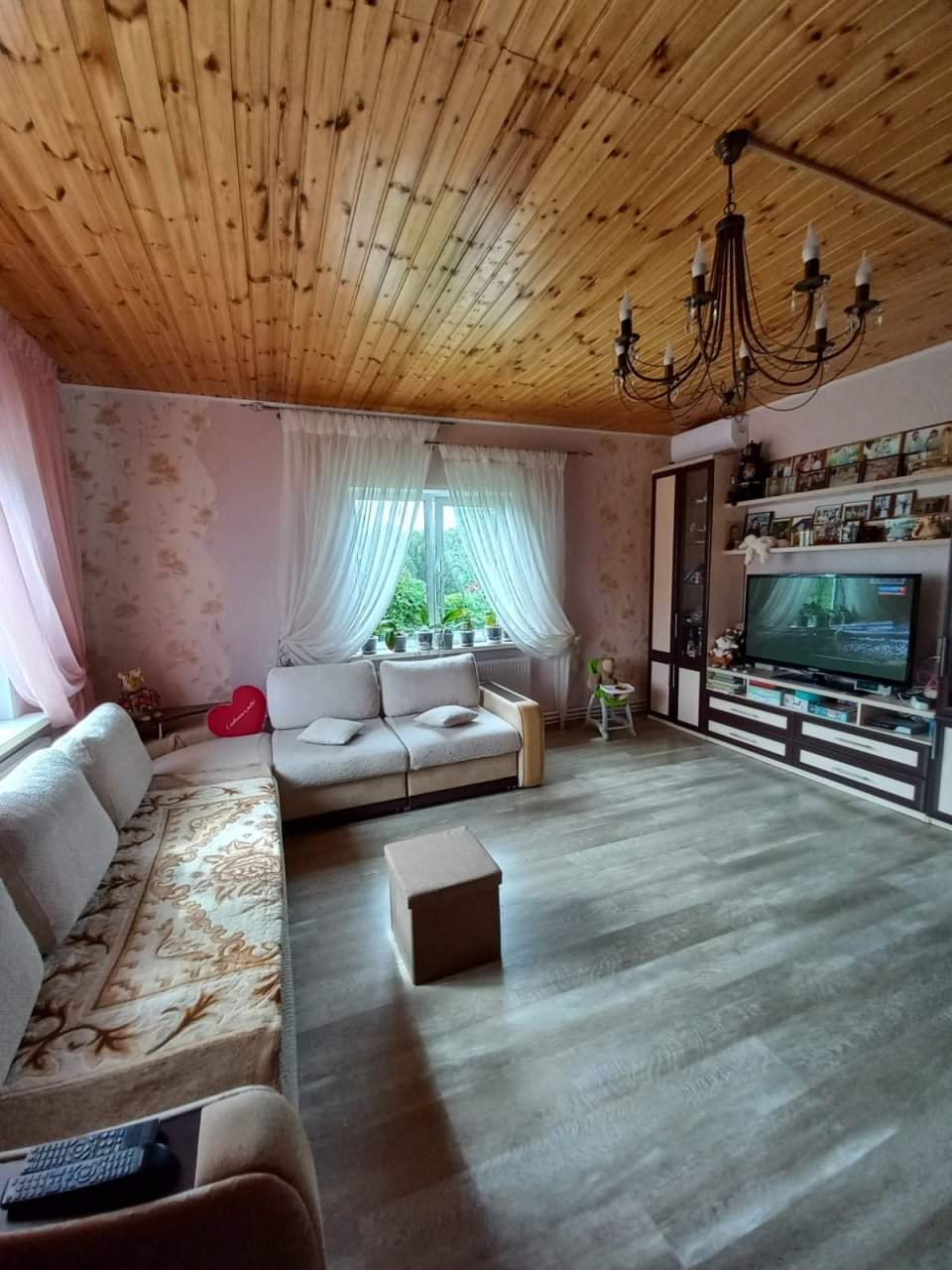 Продажа дома, 162м <sup>2</sup>, 32 сот., Вяльковка, Центральная улица