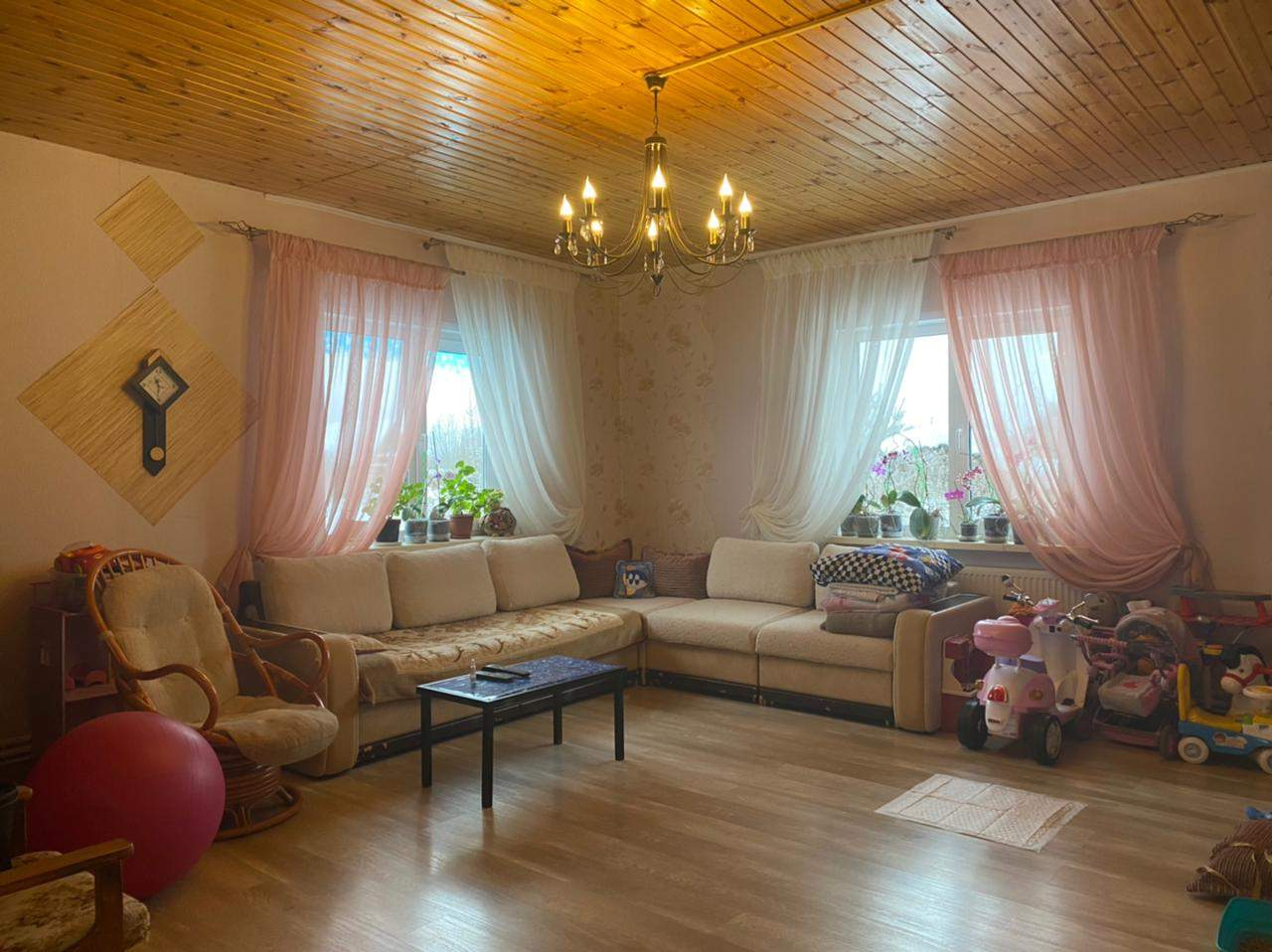 Продажа дома, 162м <sup>2</sup>, 32 сот., Вяльковка, Центральная улица