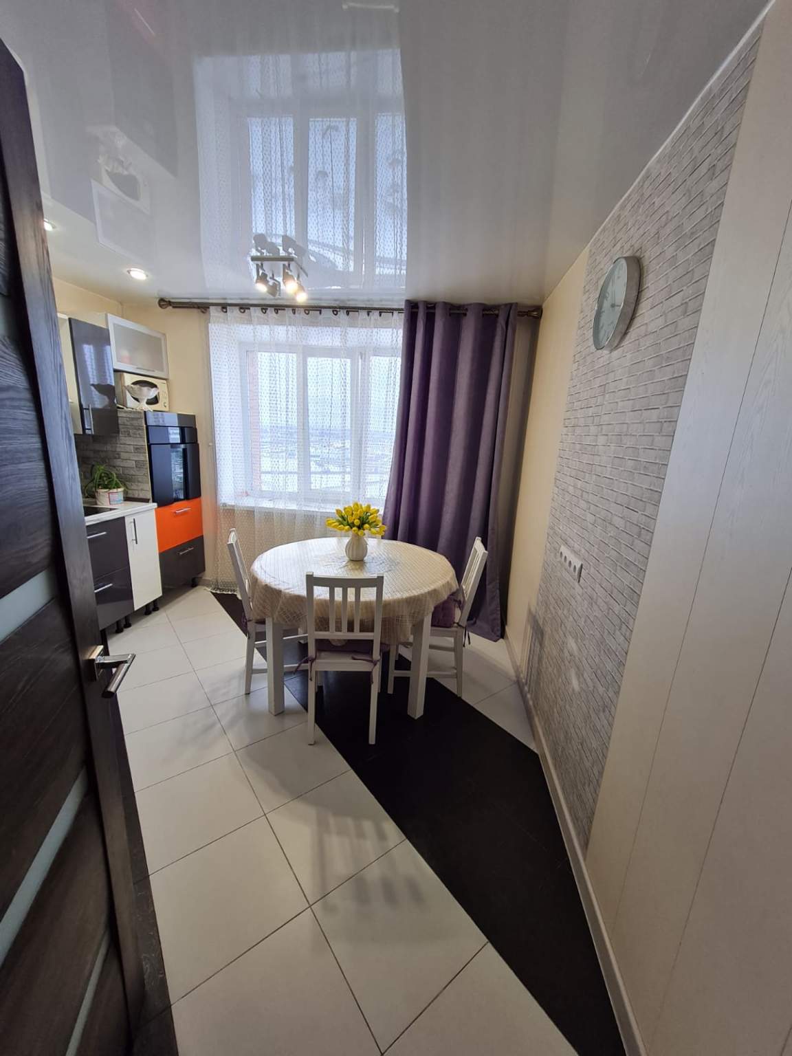 Продажа 2-комнатной квартиры, Санкт-Петербург, Коммунаров улица,  д.190