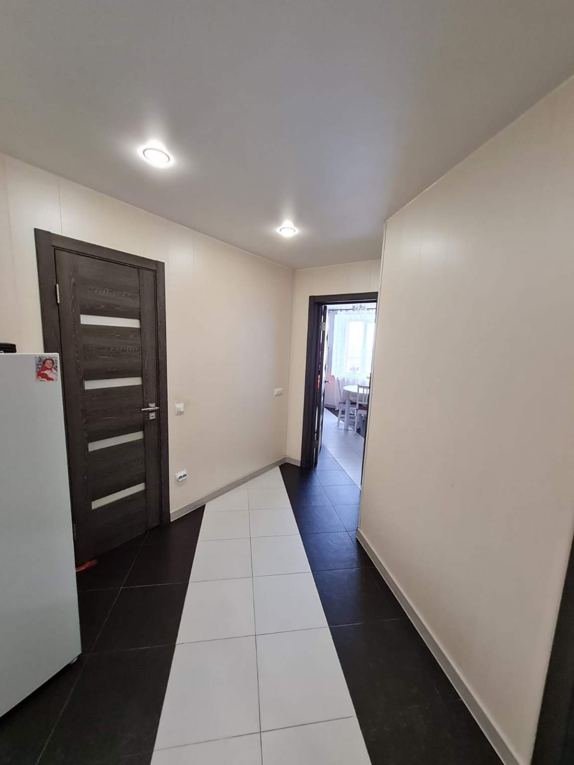 Продажа 2-комнатной квартиры, Санкт-Петербург, Коммунаров улица,  д.190