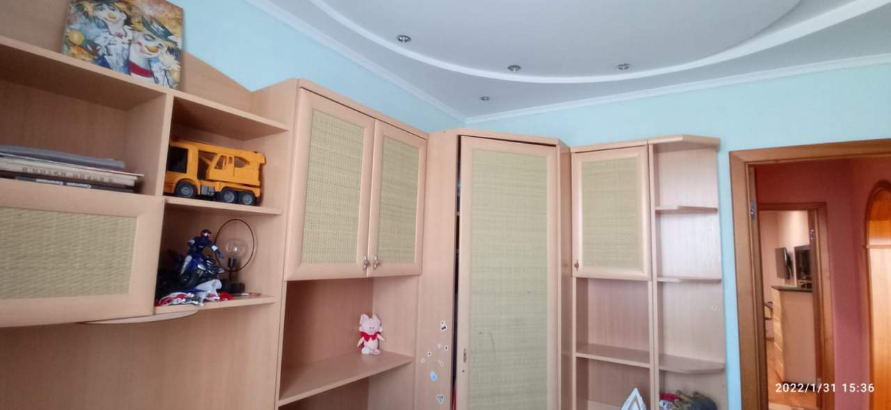 Продажа 3-комнатной квартиры, Красноярск, Светлогорская улица,  д.27