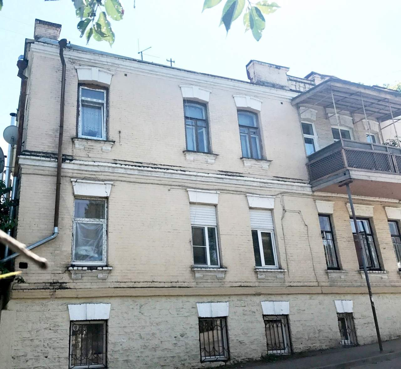 Продажа 3-комнатной квартиры, Кисловодск, Гагарина улица,  д.29
