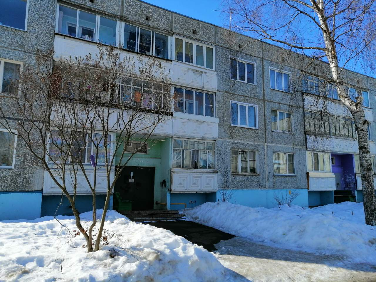 Продажа 3-комнатной квартиры, Бахта, Советская улица,  д.10
