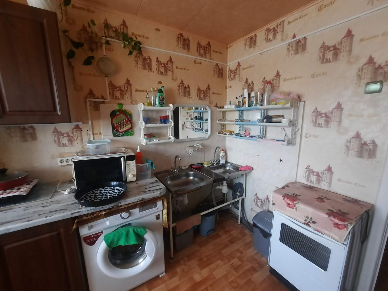 Продажа комнаты, Нижний Тагил, Орджоникидзе улица,  д.36