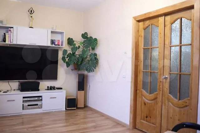 Продажа 4-комнатной квартиры, Калуга, Пионерская улица,  д.15